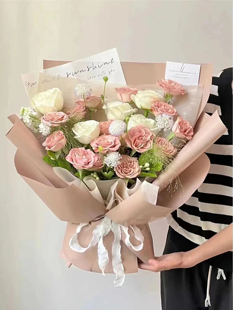 Modernes Geschenkpapier – matt & elegant